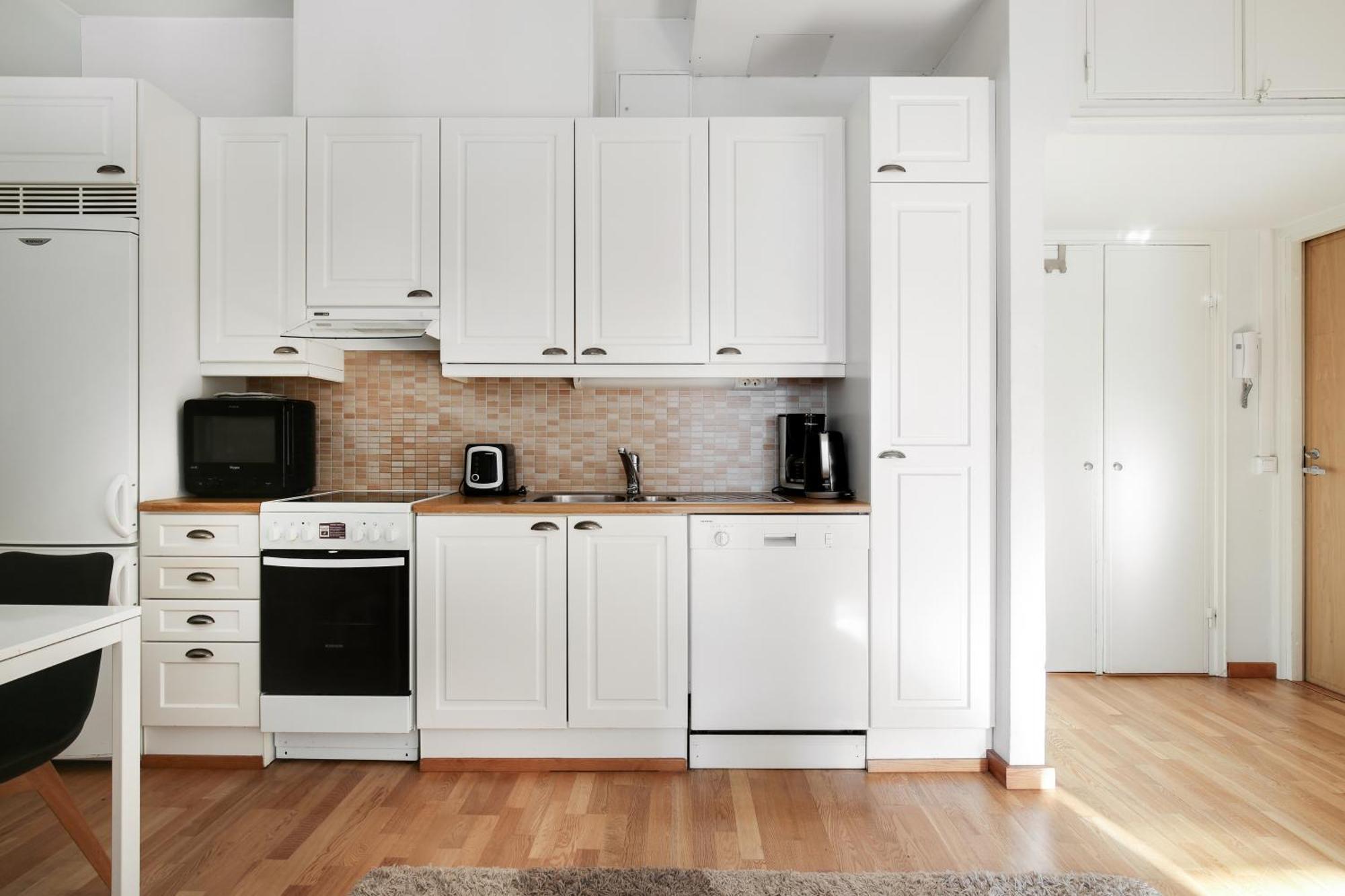 Kotimaailma Apartments Kamppi - 2Br In The City Center With Code Lock Хелзинки Екстериор снимка